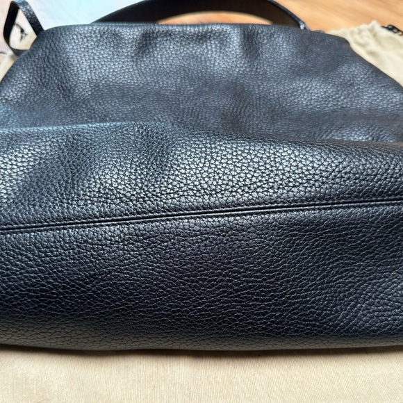 Excellent condition black pebble leather Burberry handbag with dust bag - Picture 4 of 5